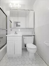 238 E 36th St in New York, NY - Building Photo - Building Photo