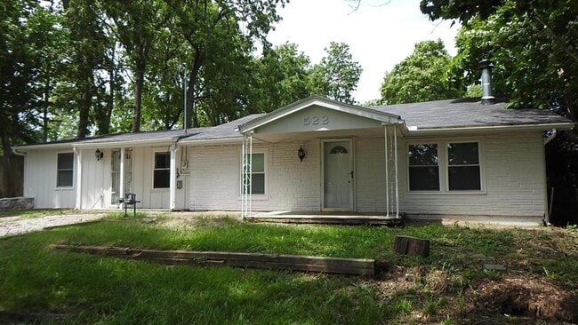 property at 522 E Pacific Ave