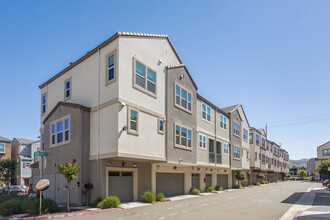 Flats @ Metro in Milpitas, CA - Building Photo - Building Photo