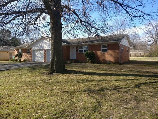 1908.5 Westwood Ave in Springdale, AR - Building Photo - Building Photo