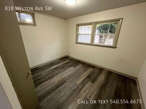 818 Welton Ave SW in Roanoke, VA - Building Photo - Building Photo
