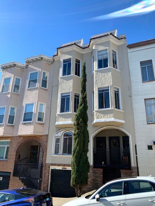 1053 Montgomery St-Unit -1 in San Francisco, CA - Building Photo