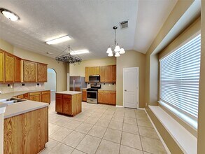 2315 Perkins Crossing Dr in Conroe, TX - Building Photo - Building Photo