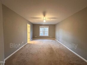 27 Great View Ct in Clayton, NC - Building Photo - Building Photo