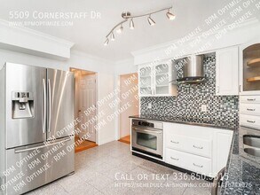 5509 Cornerstaff Dr in Greensboro, NC - Building Photo - Building Photo