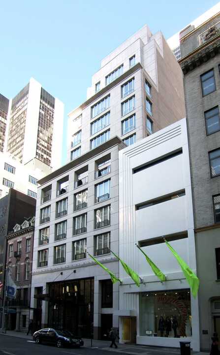 415 W 56th St in New York, NY - Building Photo