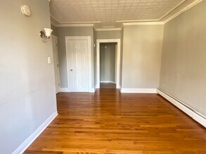 530 Valley Rd, Unit 2 in West Orange, NJ - Building Photo - Building Photo