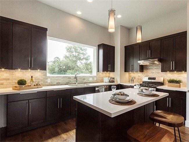 864 Wakefield Dr in Houston, TX - Building Photo - Building Photo