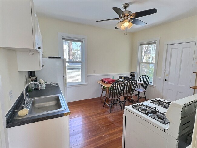 86 South St, Unit 2 in Boston, MA - Building Photo - Building Photo