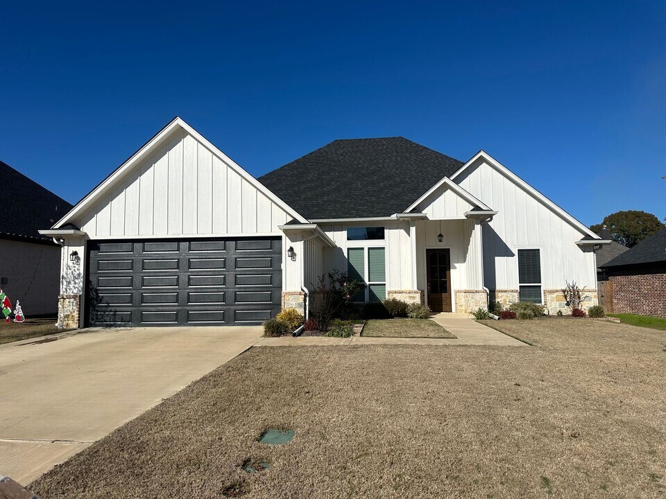11948 Gillian Ct in Tyler, TX - Building Photo