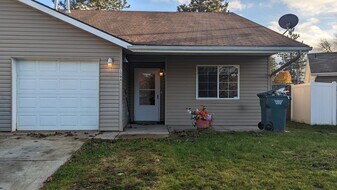 1596-1596 Peggy Lp in Coeur d'Alene, ID - Building Photo