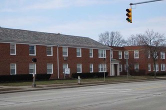 Shaker Gateway in Shaker Heights, OH - Building Photo - Building Photo