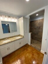 304 Pendergrass St in Smithville, TX - Building Photo - Building Photo