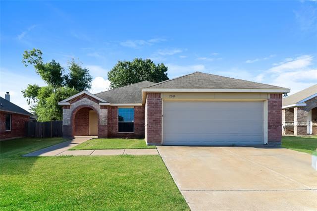 2009 Deniro Dr in Fort Worth, TX - Building Photo