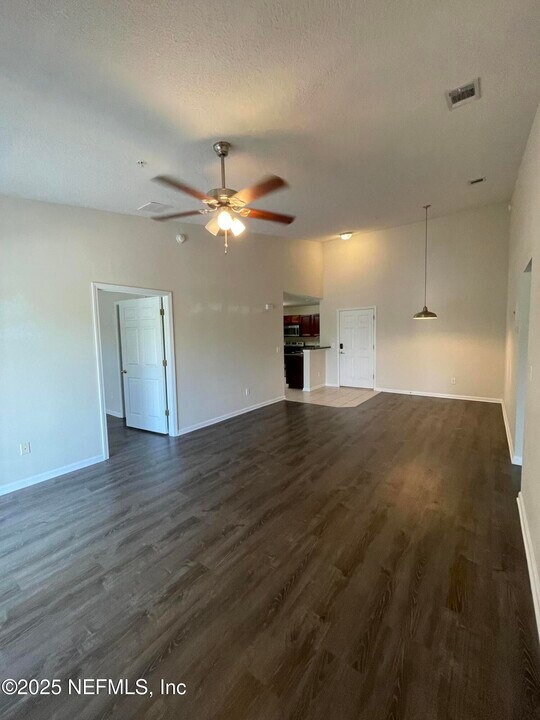 6965 Ortega Woods Dr in Jacksonville, FL - Building Photo