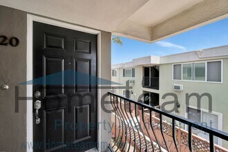6602 Beadnell Way in San Diego, CA - Building Photo - Building Photo