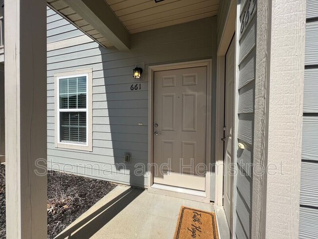 property at 661 Dobhill Ln