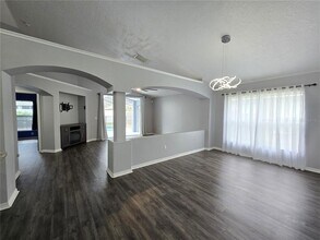 10117 Somersby Dr in Riverview, FL - Building Photo - Building Photo