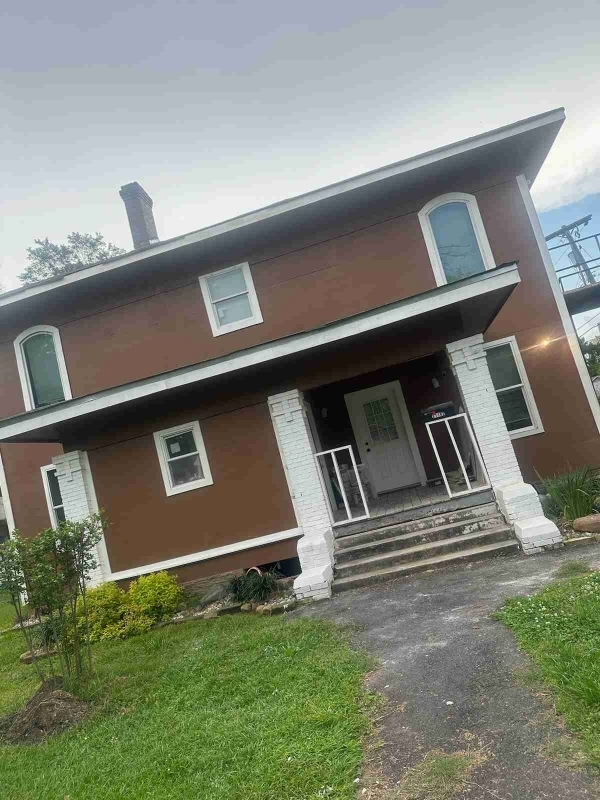 property at 1349 W Kirby Pl