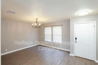 6819 Liberty Stone in San Antonio, TX - Building Photo - Building Photo