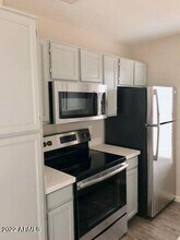 653 W Guadalupe Rd in Mesa, AZ - Building Photo - Building Photo