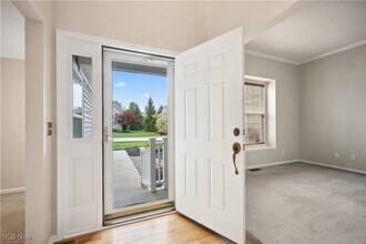 29433 Hummingbird Cir in Westlake, OH - Building Photo - Building Photo
