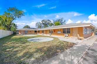 1019 NW 5th Ave in Fort Lauderdale, FL - Foto de edificio - Building Photo