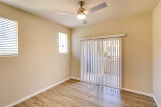 de Tolosa Ranch Apartments in San Luis Obispo, CA - Building Photo - Building Photo