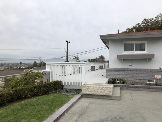 property at 202 Vía Mesa Grande