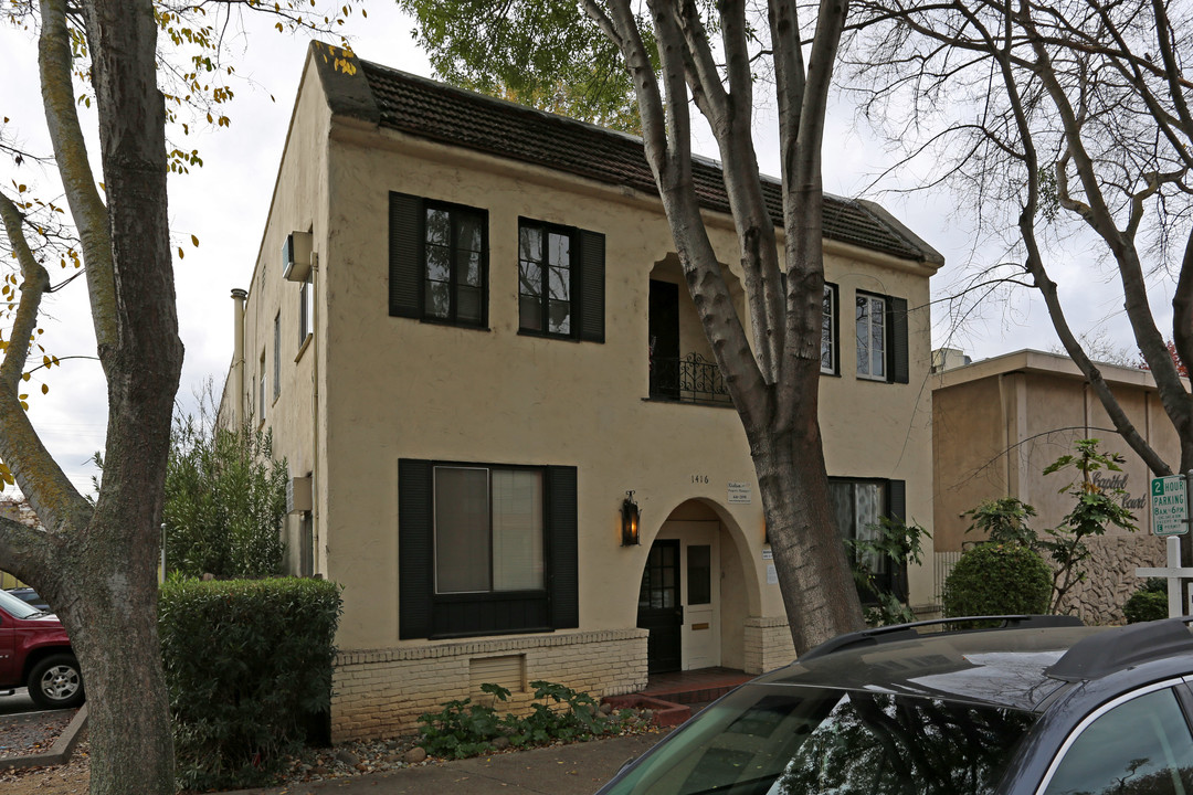 1416 Q St in Sacramento, CA - Building Photo