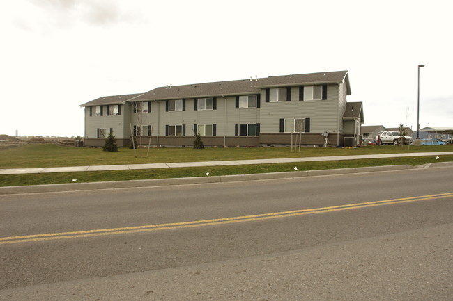 North Creek Apartments in Post Falls, ID - Building Photo - Building Photo