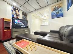 2426 S 19th St, Unit Onyx in Philadelphia, PA - Building Photo - Building Photo