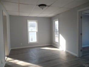 227 W Main St in Watertown, NY - Building Photo - Building Photo