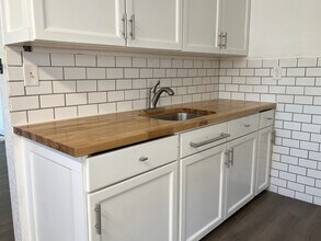 112 SE 78th Ave in Portland, OR - Building Photo - Building Photo
