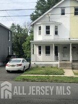 162 High St in South Bound Brook, NJ - Building Photo