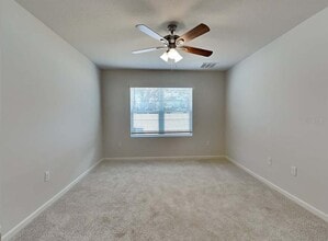 904 English Oaks Ct in Kissimmee, FL - Building Photo - Building Photo