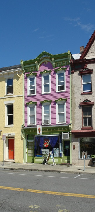 400 Main St in Catskill, NY - Building Photo