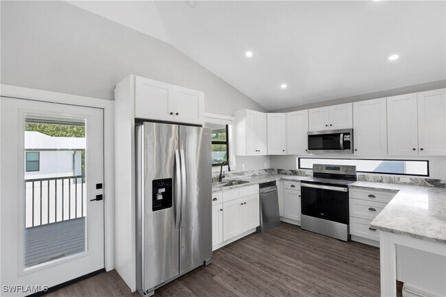 property at 1155 Steeves Ave