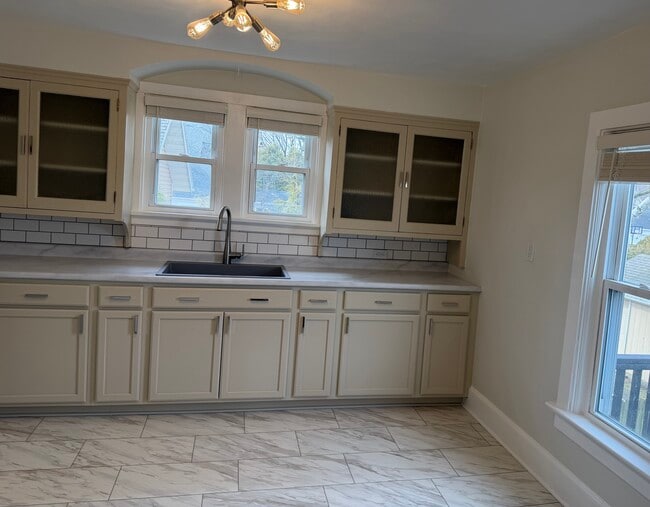 820 N 5th St, Unit 820 N 5th St