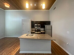 478 Poplar St in Macon, GA - Building Photo - Building Photo