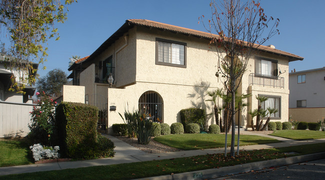 235 Orlando Way in Covina, CA - Building Photo - Building Photo