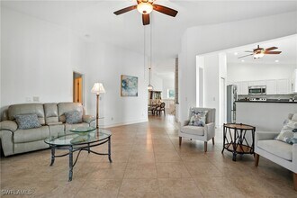 7092 Timberland Cir in Naples, FL - Building Photo - Building Photo