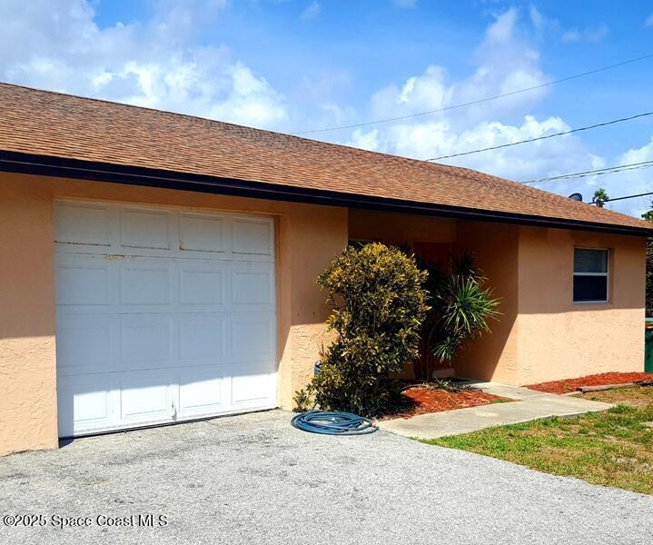 104 Boskind Rd in Indialantic, FL - Building Photo