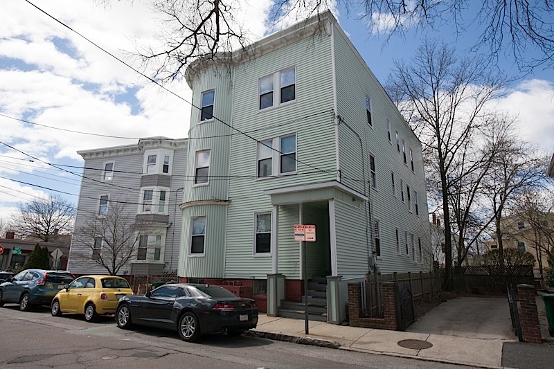 3 Kinnaird St, Unit 1 in Cambridge, MA - Foto de edificio