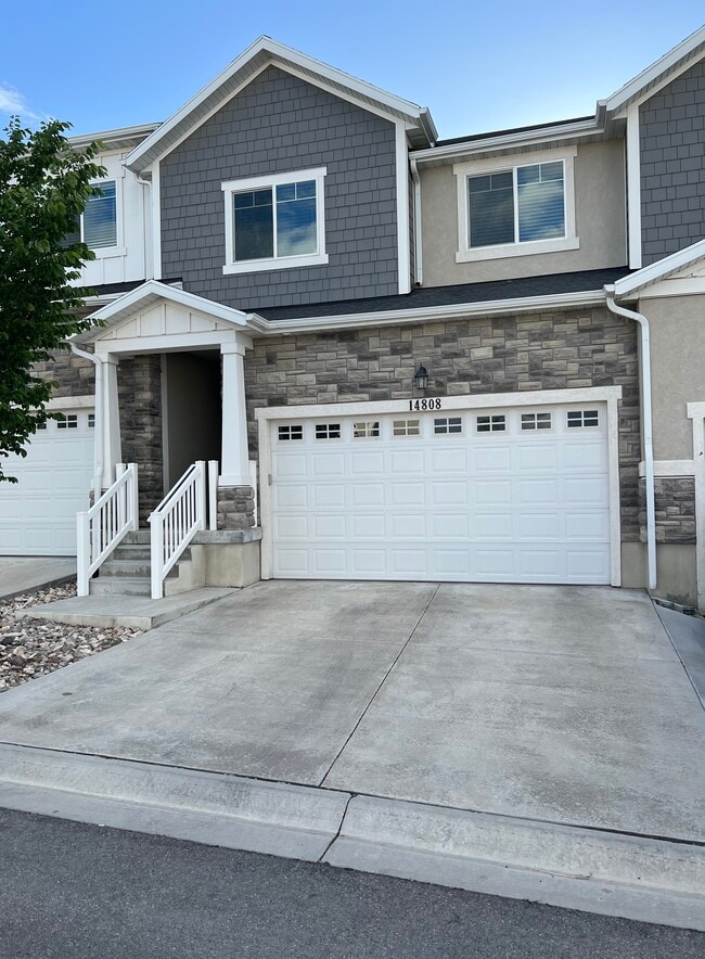 property at 14808 S Patten Ln