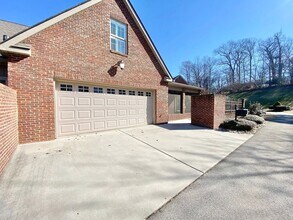 435 Savannah Village Dr in Maryville, TN - Building Photo - Building Photo