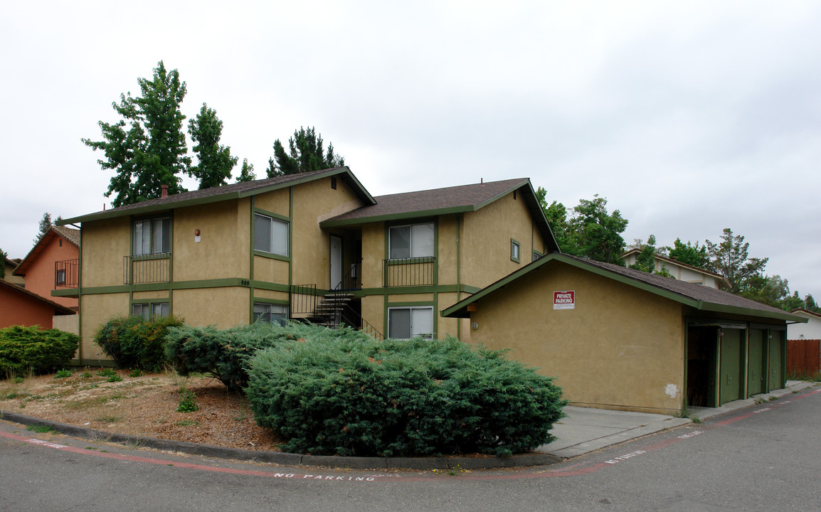 909 Civic Center in Rohnert Park, CA - Building Photo