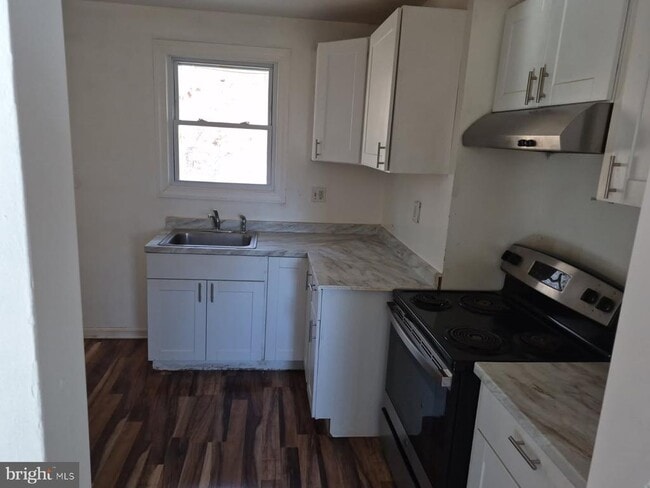 5004 Meadowbrook Dr in Camp Springs, MD - Building Photo - Building Photo