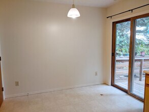 WESTPLEX - AVAILABLE AUGUST in Bloomington, IN - Foto de edificio - Building Photo