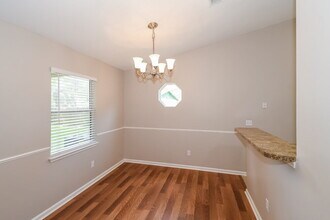 1348 High Plains Dr S, Unit 101 in Jacksonville, FL - Foto de edificio - Building Photo